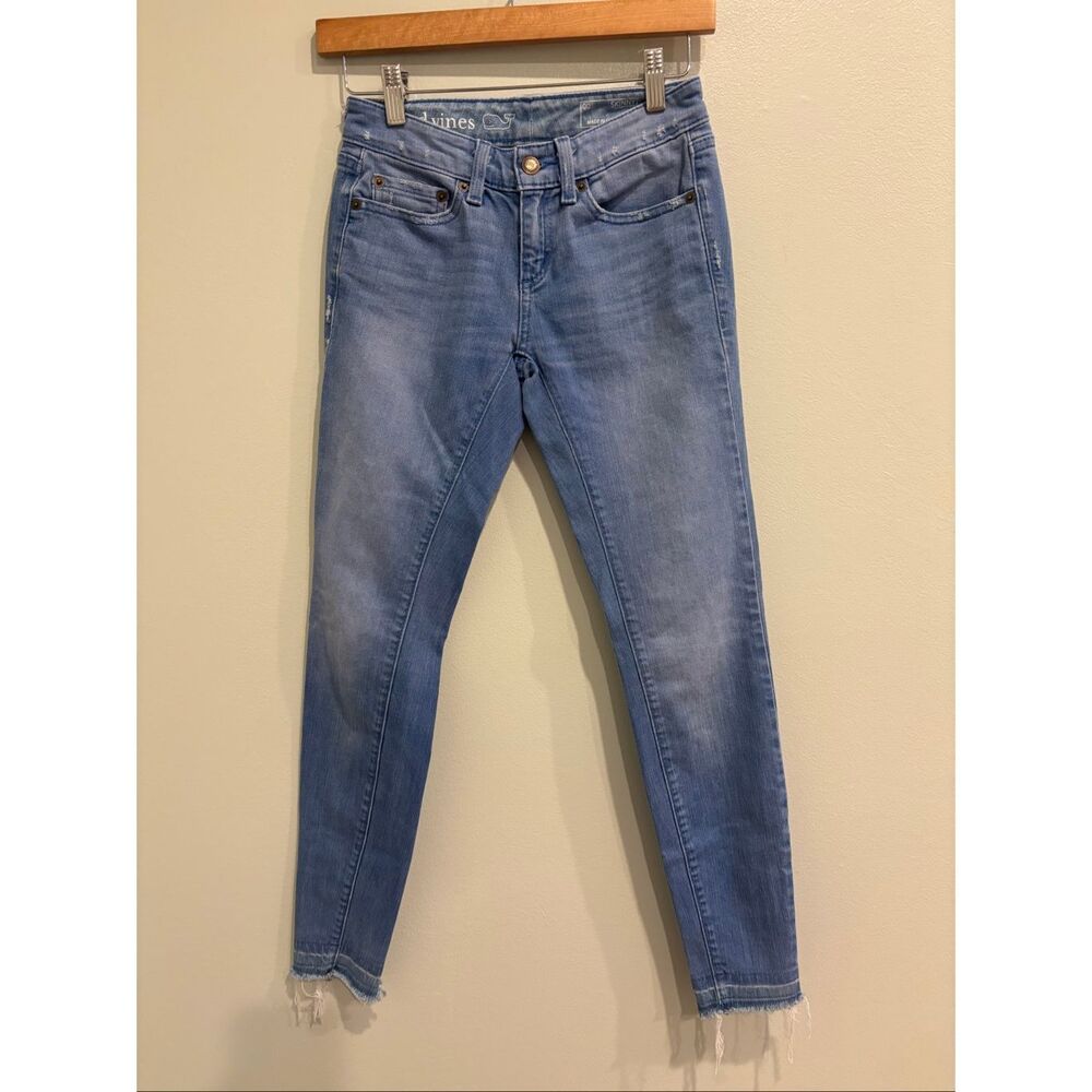 Vineyard vines 00 light wash rough hem low rise skinny jeans